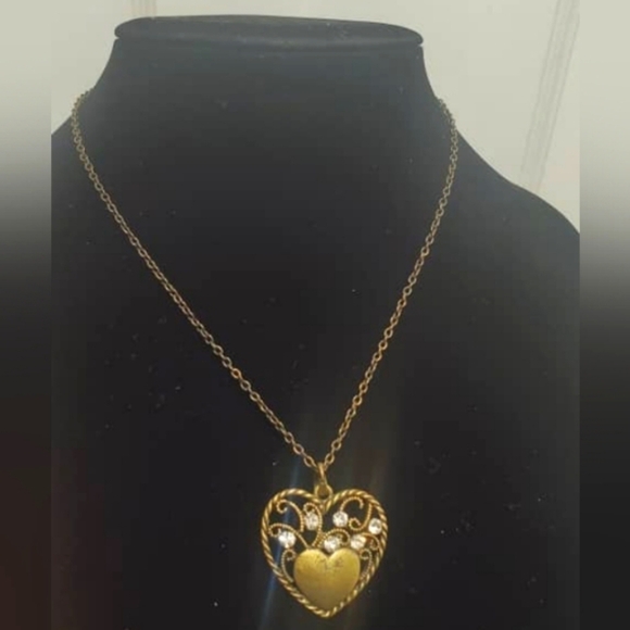 Bronze Heart Shaped Pendant Necklace With Dazzling Crystal Stone. 🌴 - Picture 1 of 7